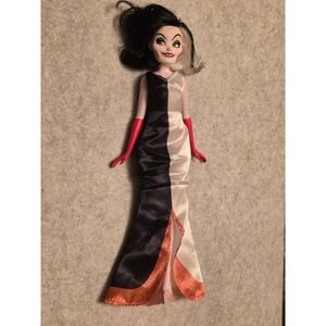 Disney Cruella doll